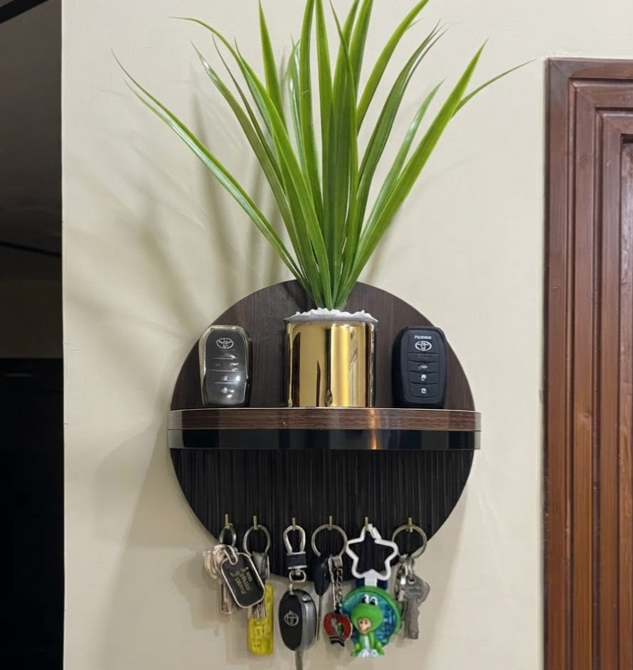 Antique Round Fluted Wall Shelf with Key Holder